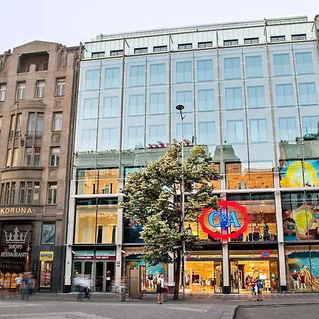 Wenceslas Square Terraces Apartment *